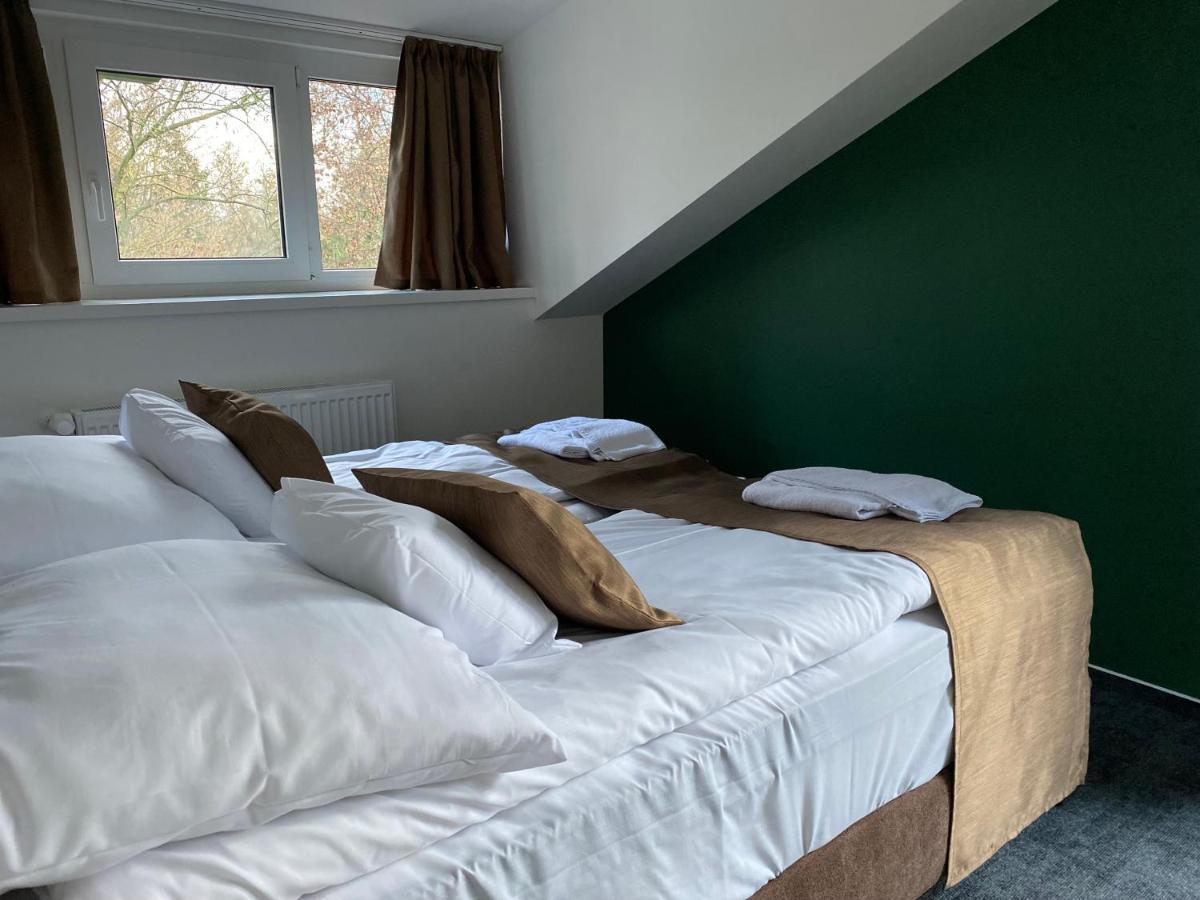 Bed and Breakfast A Fogado Bicske Esterno foto