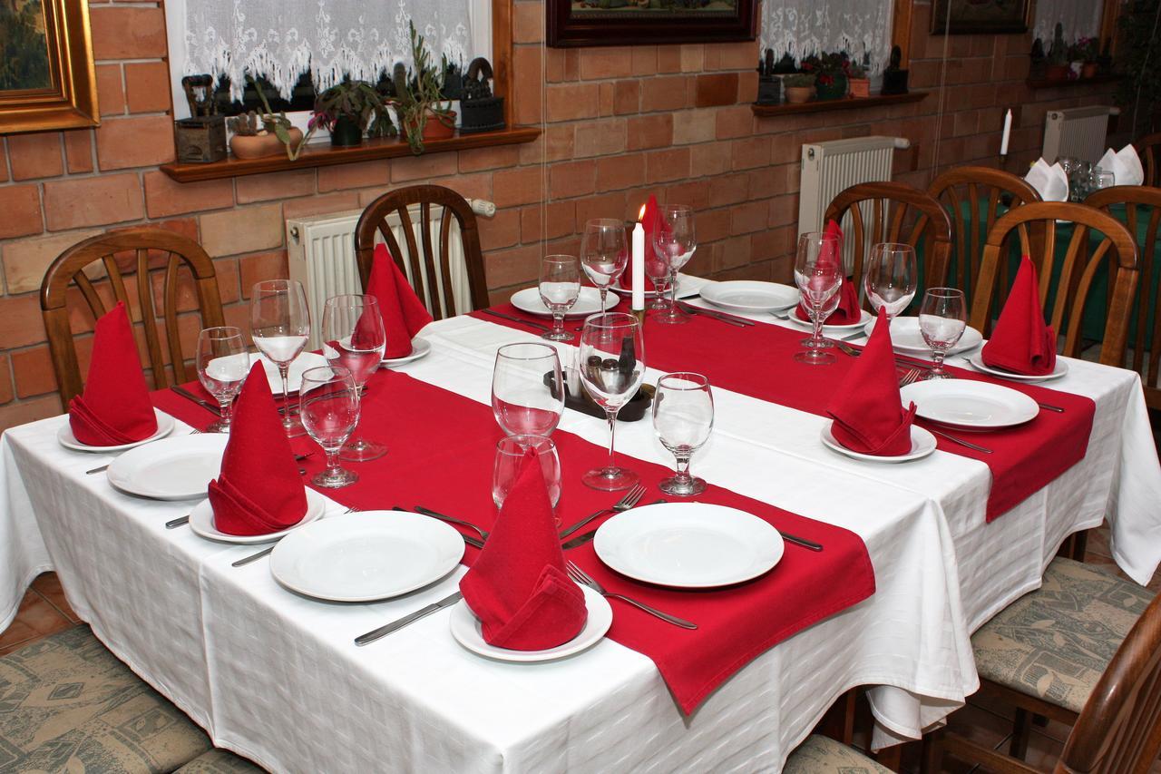 Bed and Breakfast A Fogado Bicske Esterno foto