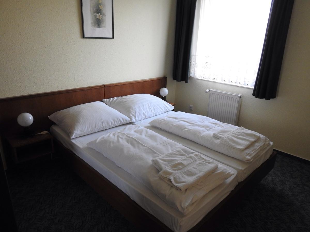Bed and Breakfast A Fogado Bicske Esterno foto